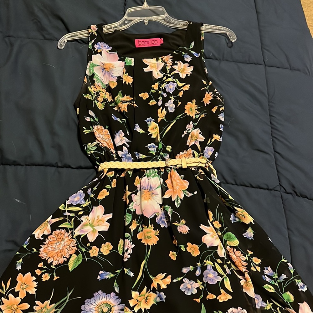 Floral dress size 4